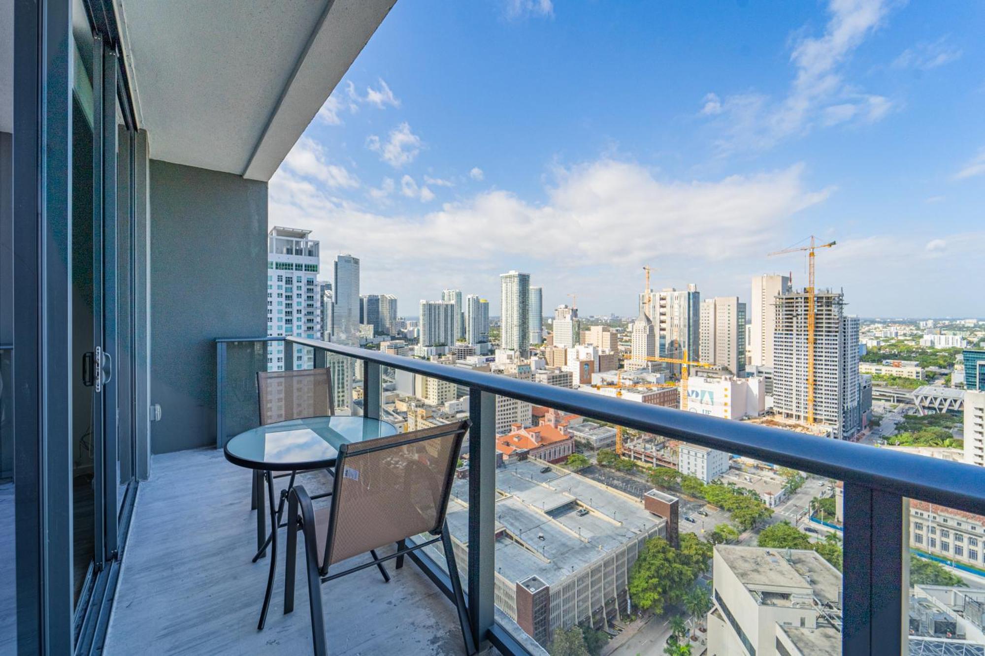 Tr Miami 2 Bedroom, 1 Bedroom, And Studio Condos With Balconies Dış mekan fotoğraf